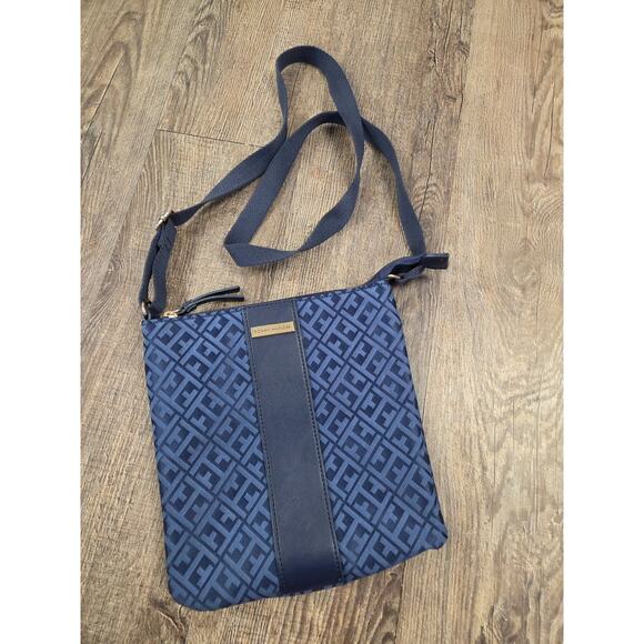 Tommy Hilfiger Women's Small Crossbody Navy Blue Messenger Hand Bag Purse - Picture 1 of 5